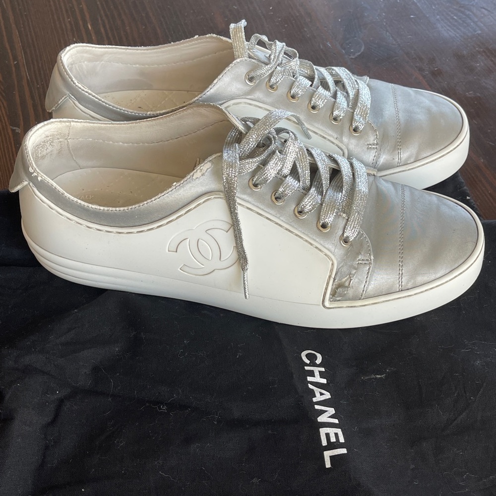 CHANEL SNEAKERS SIZE 10 (silver) - Picture 2 of 4